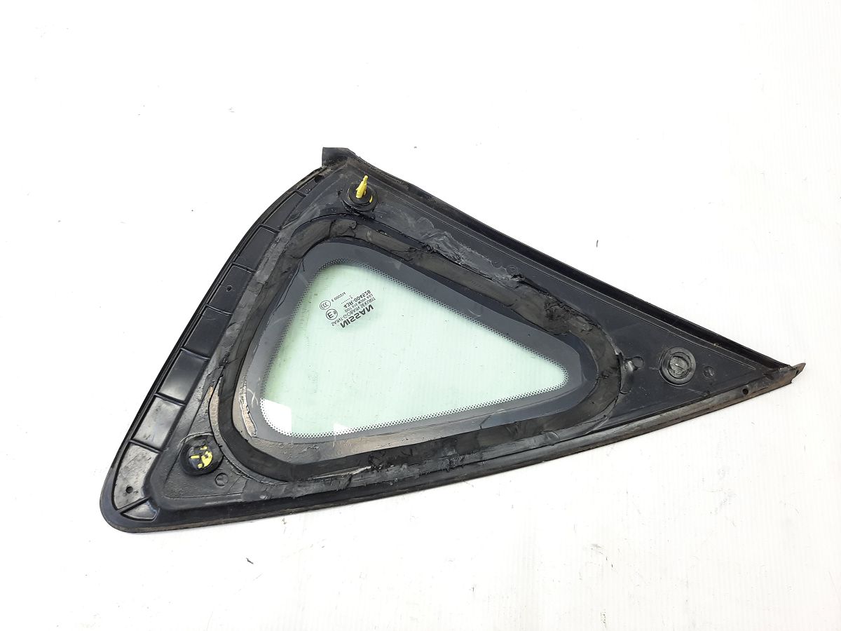 Sentra Форточка чверті задньої права Nissan Sentra 2013-2019 833003SG0A Nissan Sentra 3