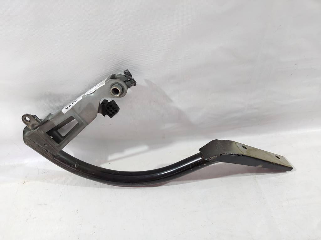 Regal Петля кришки багажника ліва Buick Regal 2011-2017 22944914 Buick Regal 3