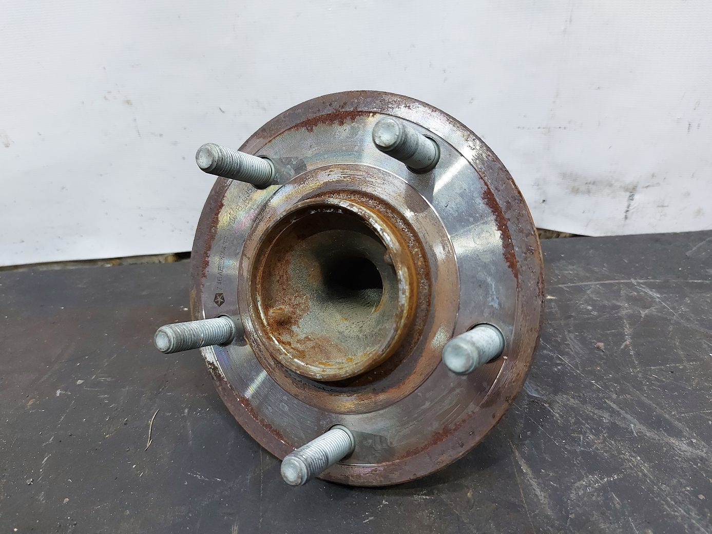 Grand caravan Ступиця задня ліва/права Dodge Grand Caravan 2012-2020 68184746AE Dodge Grand Caravan 7