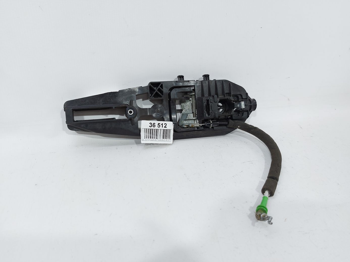 Fusion. Кронштейн кріплення ручки дверей задньої правої Ford Fusion 2012-2019 DS73F22464A Ford Fusion