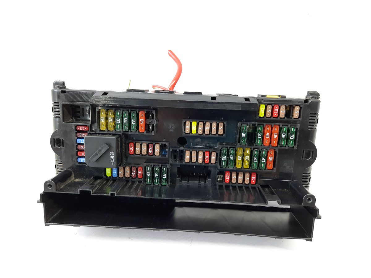 5 series. Блок запобіжників за бардачком BMW 5 series 2011 61149234421 BMW 5 series