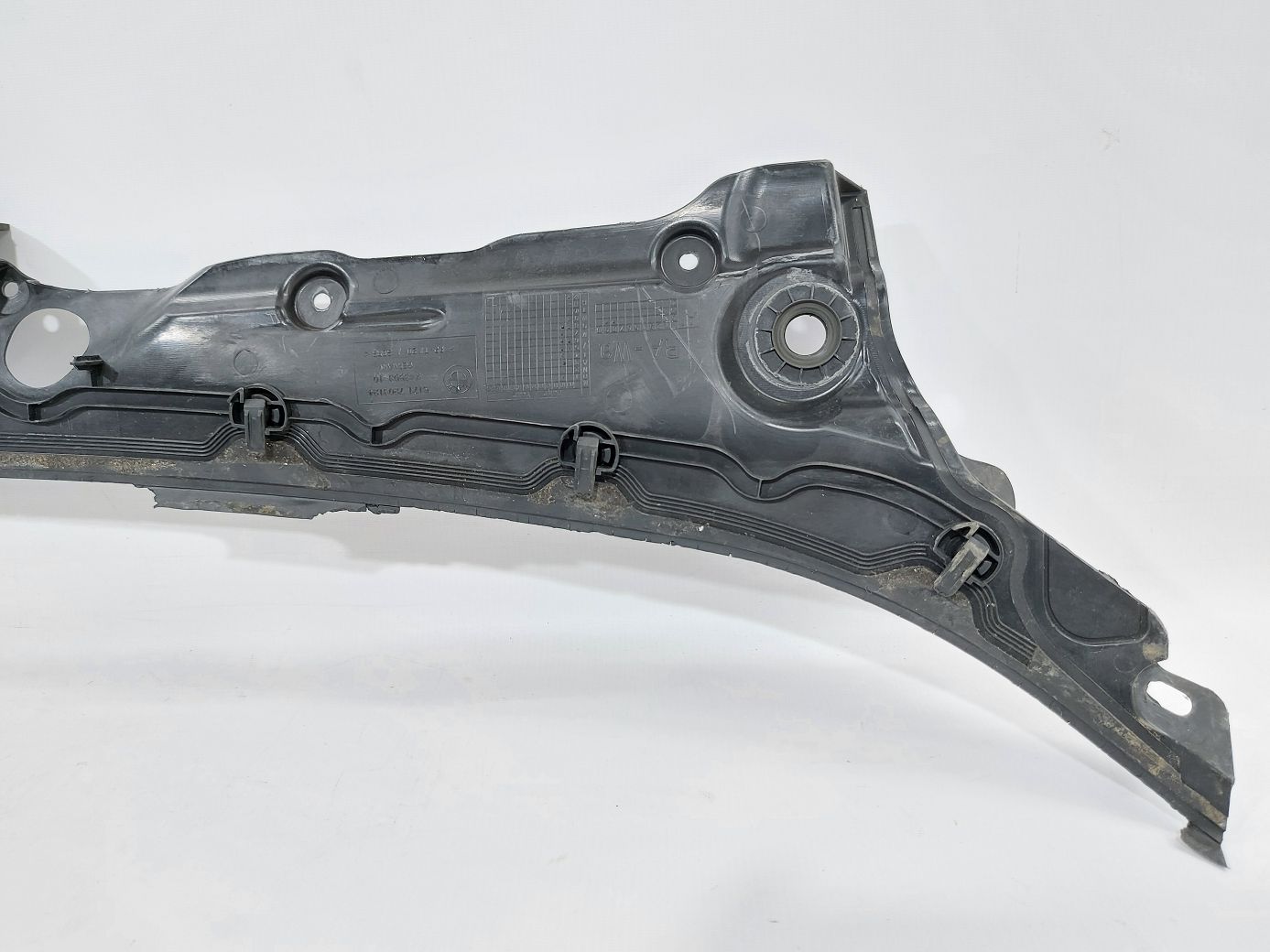 5 series Водосток под лобовое стекло BMW 5 series 2011-2016 51717203124 BMW 5 series 7