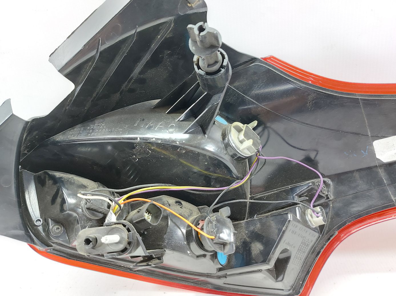 Товары с дефектами Фонарь задний левый (дефект) Ford Focus hbk 2011-2014 DM5Z13405E 9