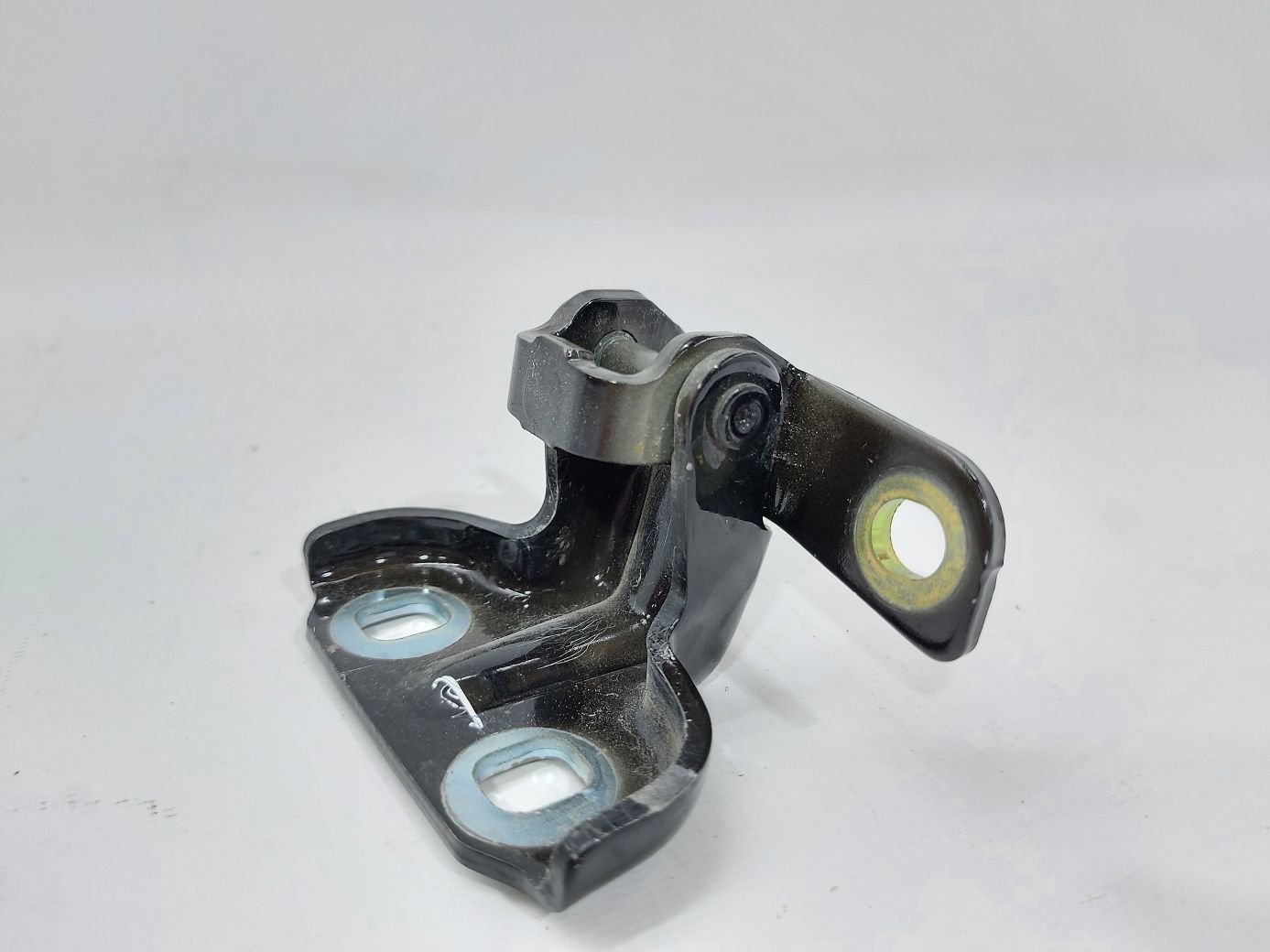 Volt Петля двері задньої ліва верхня Chevrolet Volt 2011-2015 13501713 Chevrolet Volt 2