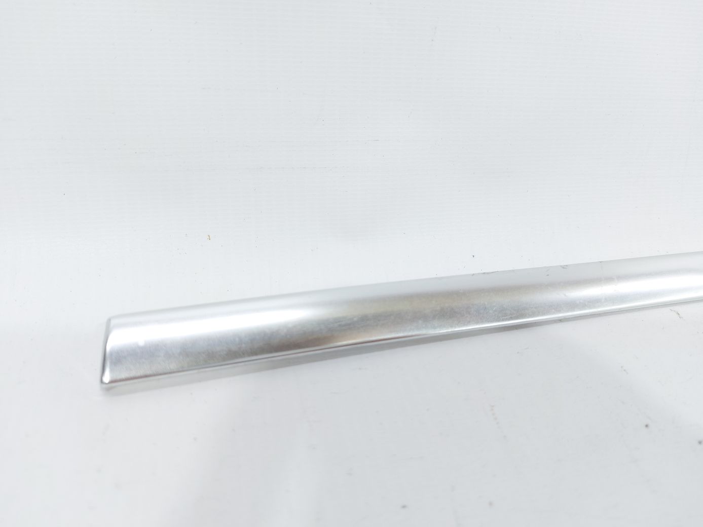 Impala Молдинг двери задней левой наружний верхний Chevrolet Impala 2014-2020 22909602 Chevrolet Impala 4
