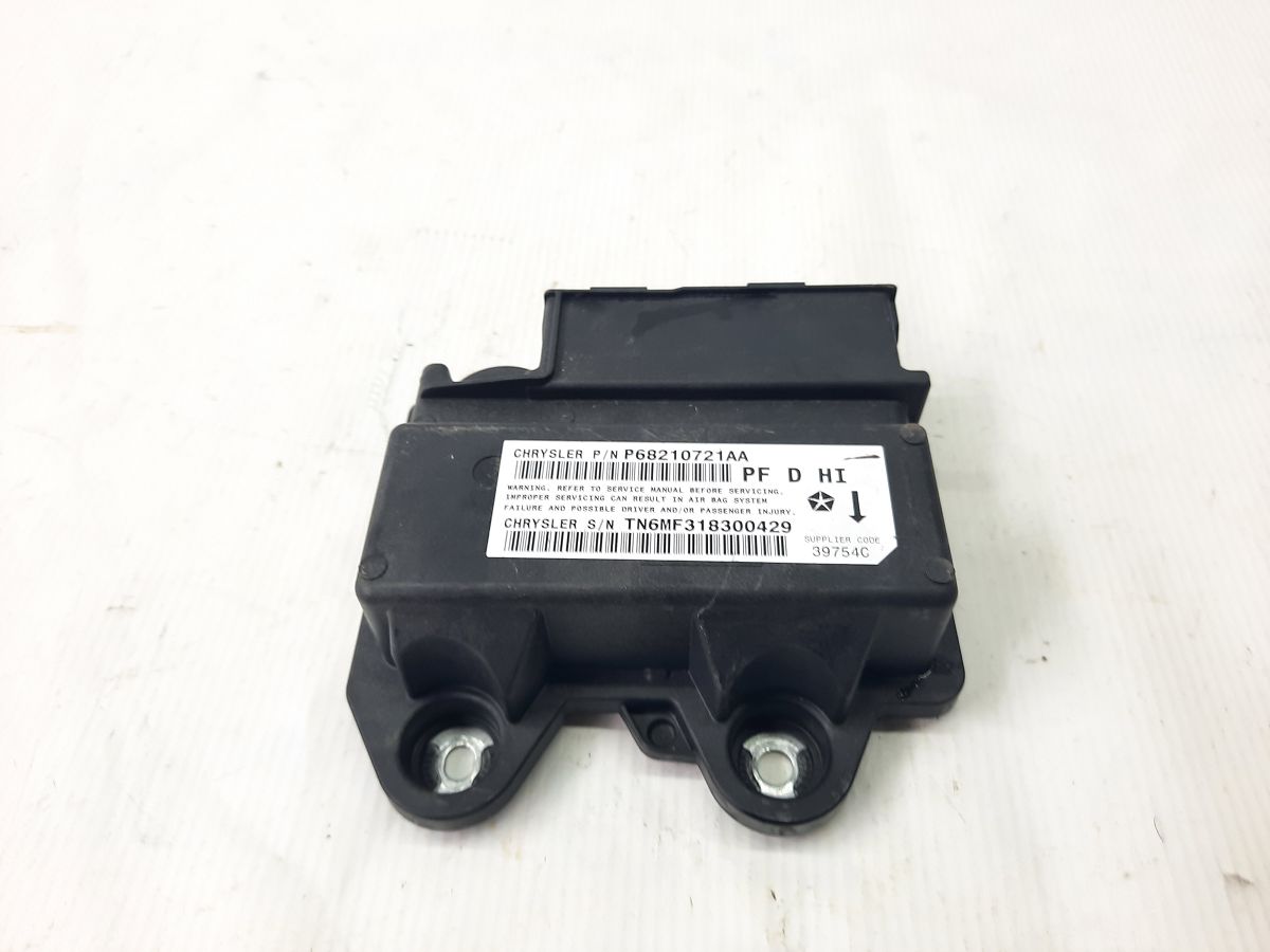 Dart Блок управления Air Bag (не рабочий) Dodge Dart 2013-2015 68245834AA Dodge Dart 5