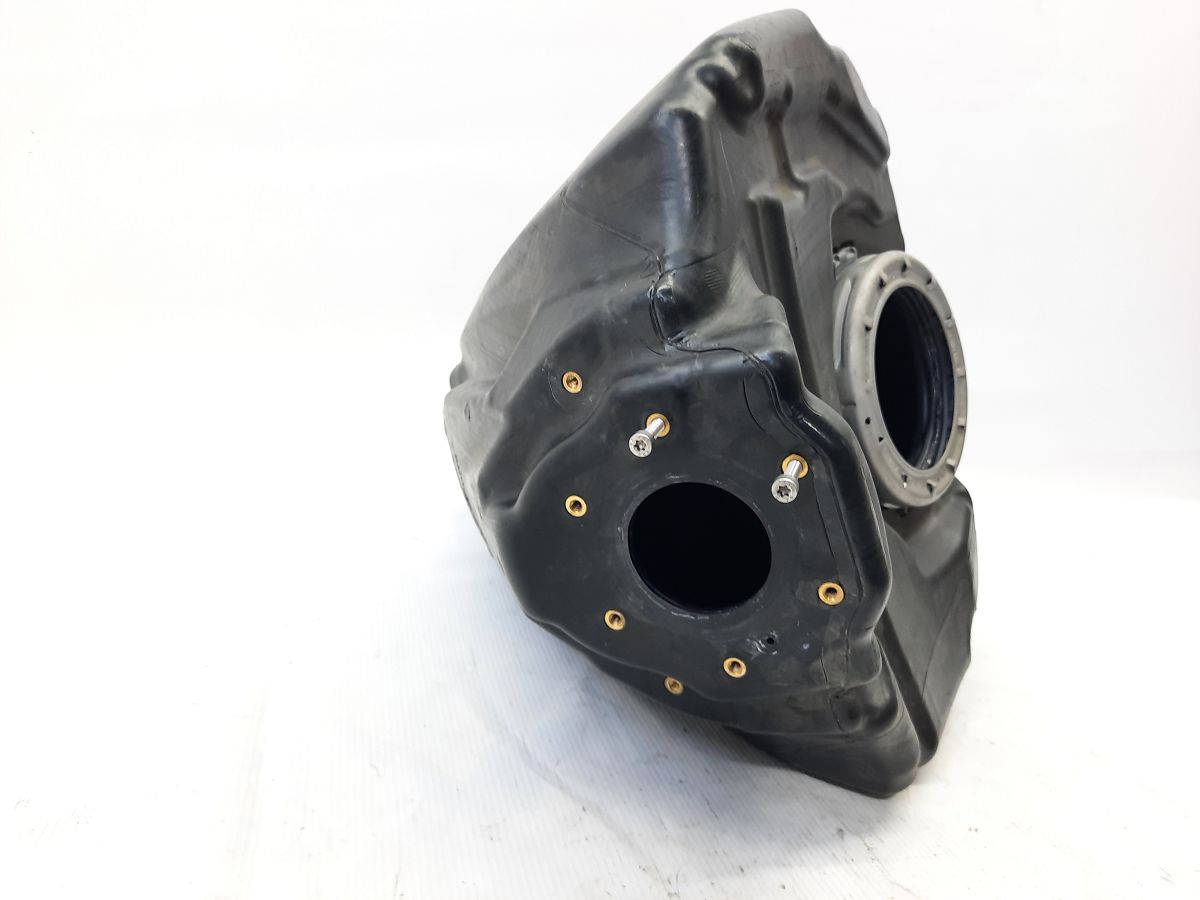 R 1200 Бензобак BMW R 1200 2014 16118529311 BMW R 1200 5