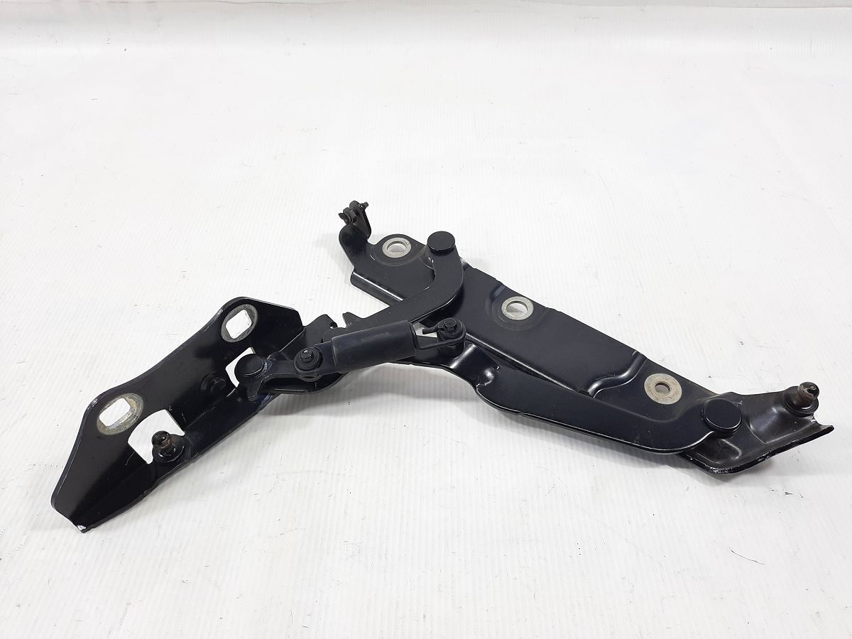 Xf. Петля крышки багажника левая Jaguar XF 2009-2015 C2Z18290 Jaguar XF