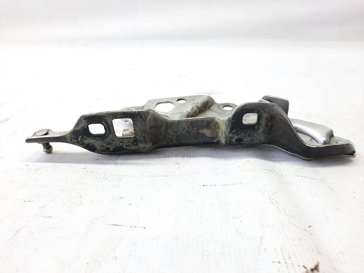 Ats Петля капота ліва Cadillac ATS 2013-2019 22868254 Cadillac ATS 9