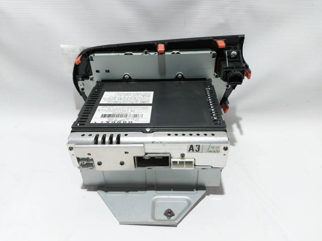 Insight Магнитола Honda Insight 2010-2011 39100-TM8-305ZA Honda Insight 4