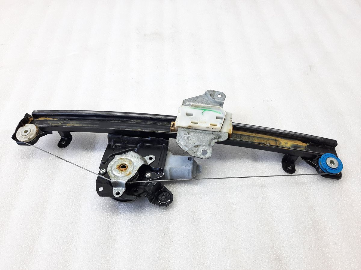 Altima. Склопідйомник дверей передньої правої Nissan Altima 2013-2018 807203TA2A Nissan Altima