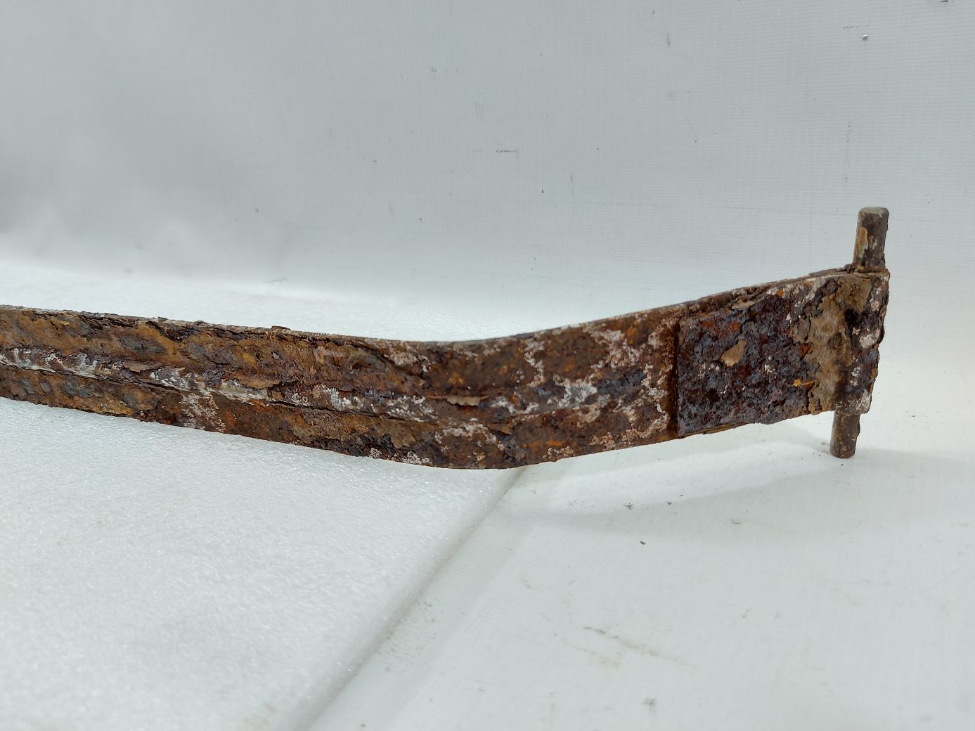 Malibu Хомут паливного бака лівий Chevrolet Malibu 2013-2015 13238465 Chevrolet Malibu 2