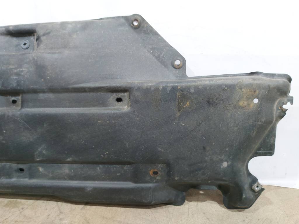 Dart Защита днища центральная правая Dodge Dart 2013-2019 68082726AE Dodge Dart 13