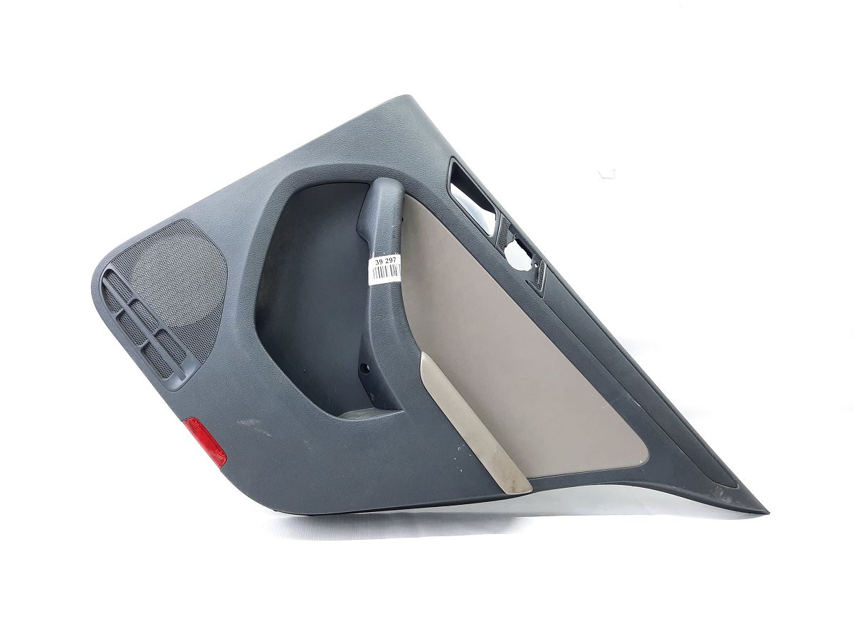 Jetta. Карта двери задней правой (серо-коричн) подлокотник кожа Volkswagen Jetta 2013-2014 5C6867212MHOP Volkswagen Jetta