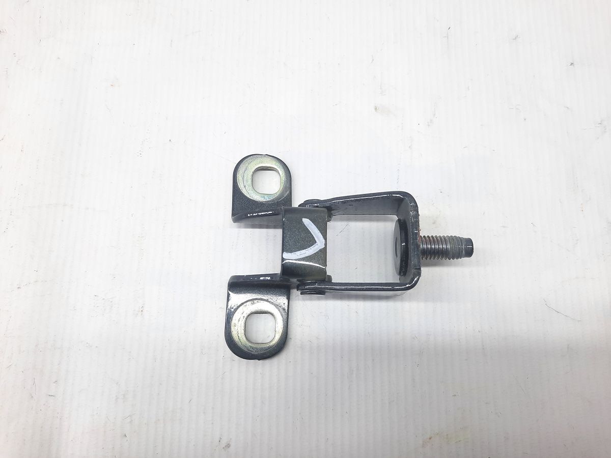 Trax Петля крышки багажника левая/правая Chevrolet Trax 2015-2021 42604766 Chevrolet Trax 2