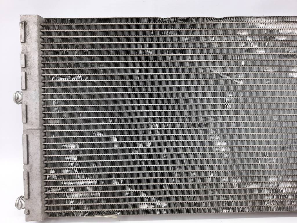 7 series Радіатор системи охолодження додатковий BMW 7 2009-2015 17117576827 BMW 7 4