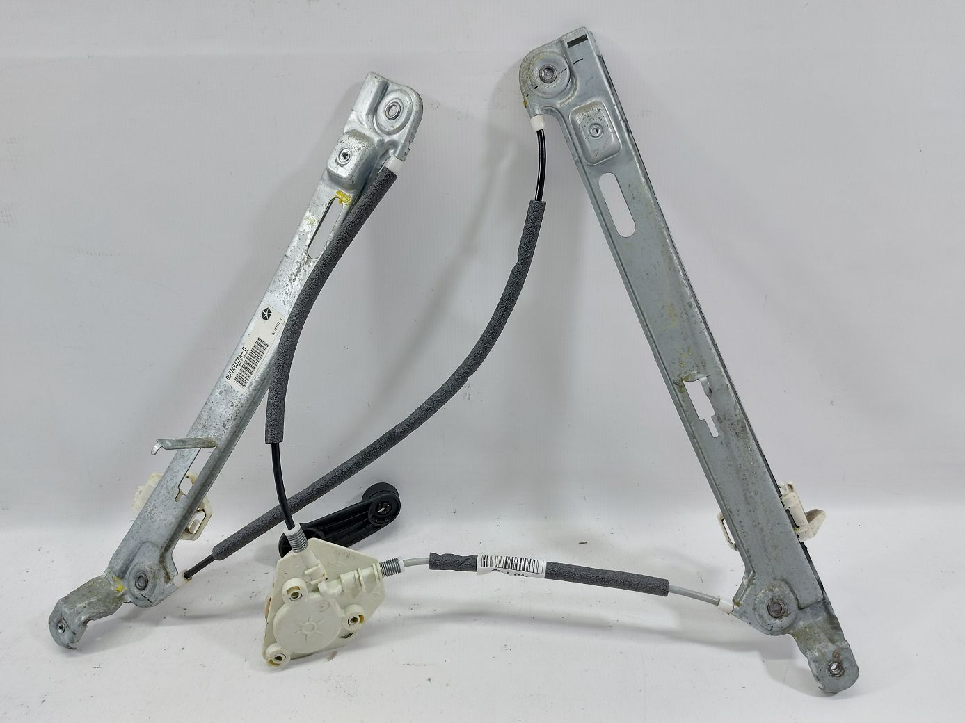 Compass. Склопідйомник дверей передньої лівої механічний Jeep Compass 2008-2017 68025465AA Jeep Compass