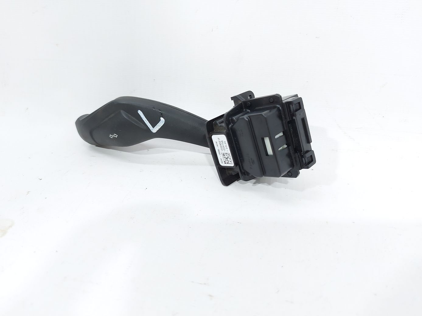 Fusion hybrid. Підрульовий перемикач лівий Ford Fusion Hybrid 2013 DG9Z13341BA Ford Fusion Hybrid