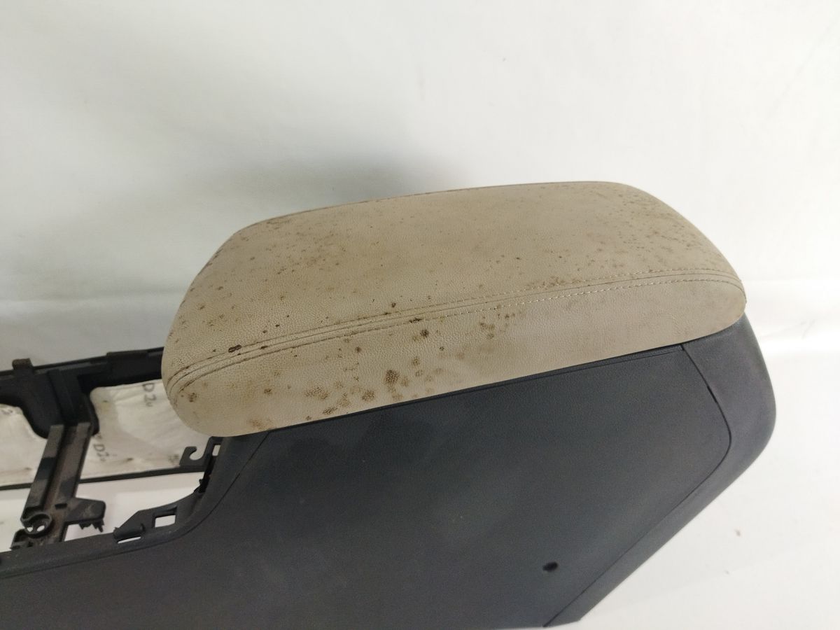 Optima Консоль центральна Kia Optima 2016-2020 84610D5000WK Kia Optima 3 Optima Консоль центральна Kia Optima 2016-2020 84610D5000WK Kia Optima 3