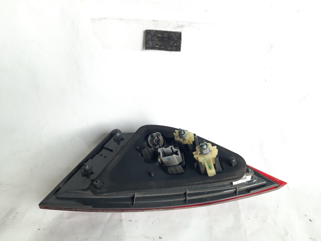 200 Фонарь крышки багажника левый Chrysler 200 2015-2017 68110363AB Chrysler 200 3