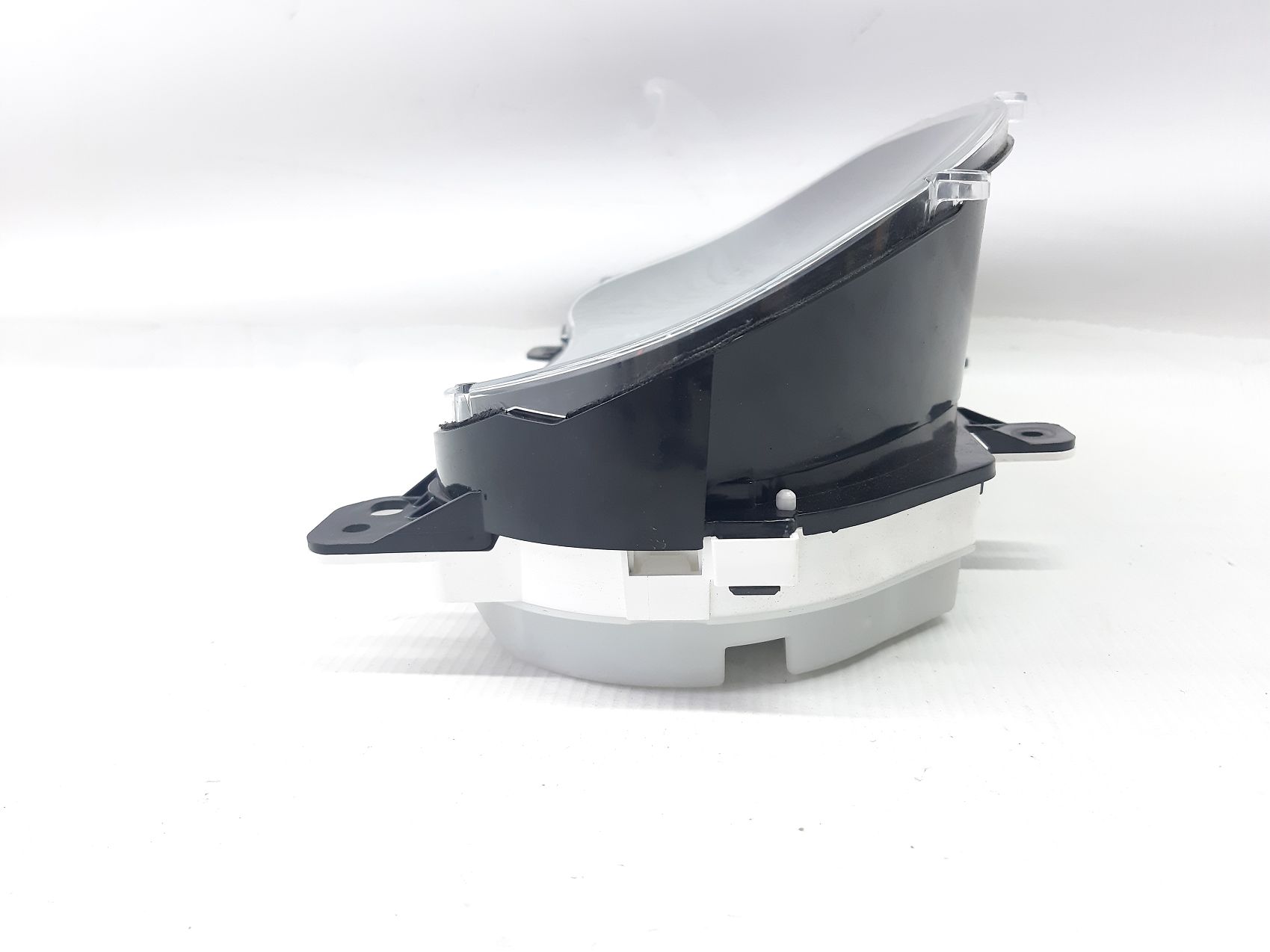 Malibu Панель приладів Chevrolet Malibu 2017-2018 84296450 Chevrolet Malibu 4