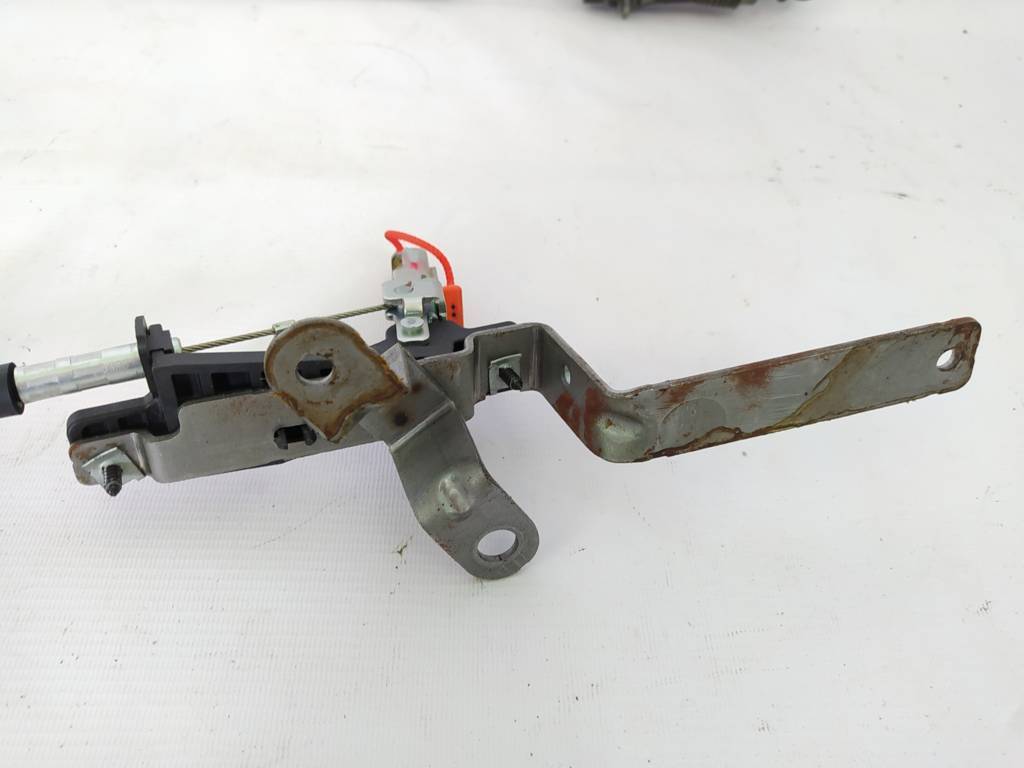 200 limited Трос перемикання передач АКПП Chrysler 200 Limited 2015-2017 68104688AA Chrysler 200 Limited 4