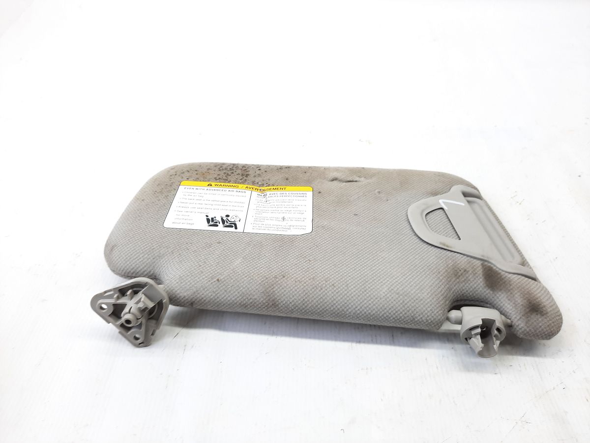 Sentra. Козирок сонцезахисний водія Nissan Sentra 2013-2017 964013SG7A Nissan Sentra