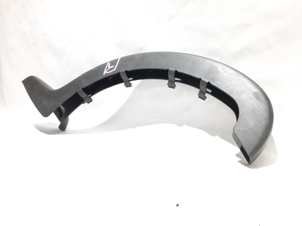 Passat s Накладка на петлю багажника левая (декор) Volkswagen Passat S 2012 561971821A82V Volkswagen Passat S 11