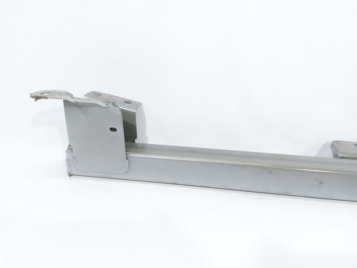 Patriot Распорка под задние сидения Jeep Patriot 2011-2017 5115657AB Jeep Patriot 2