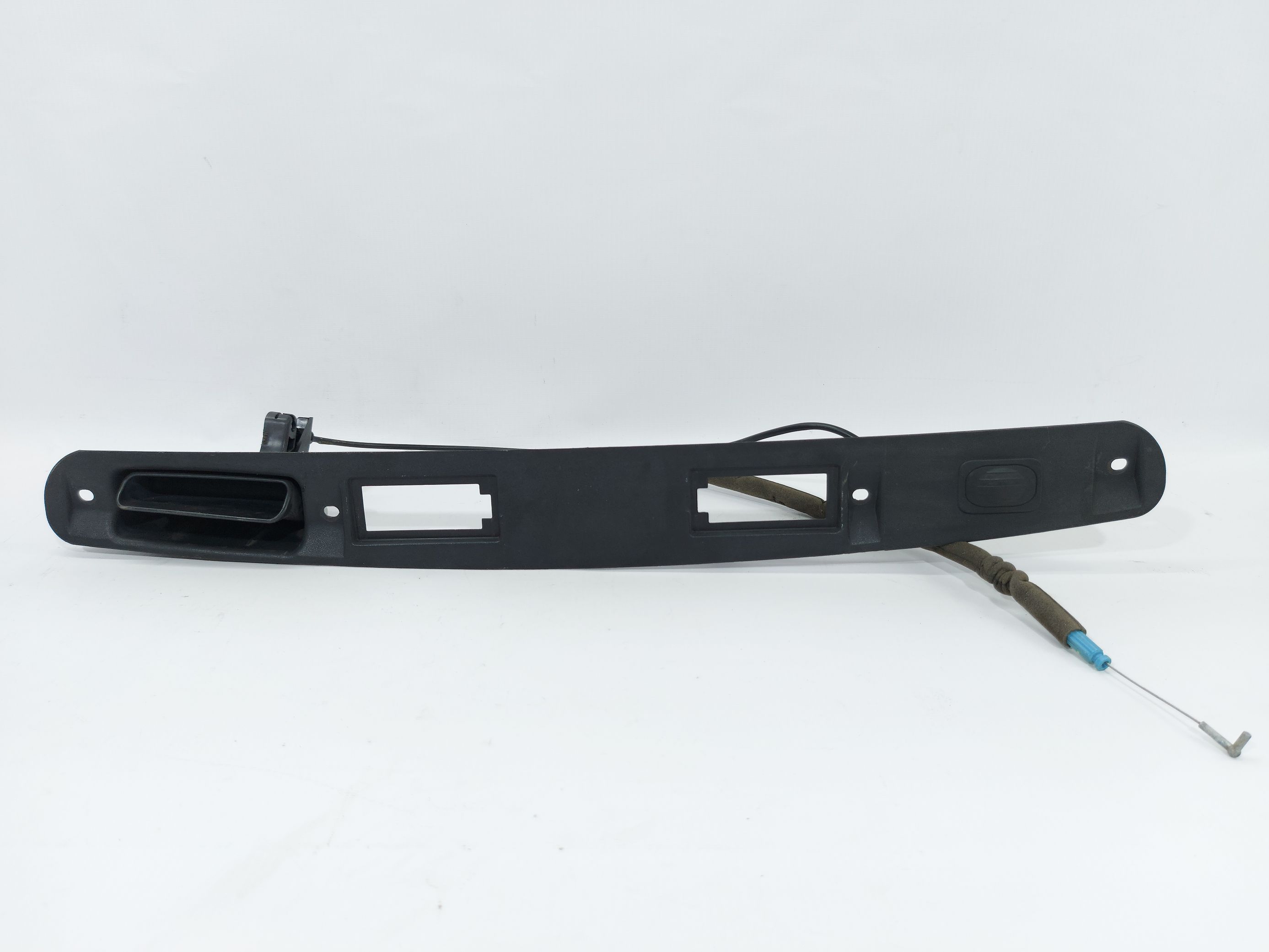 Journey Накладка кришки багажника Dodge Journey 2011-2018 5178320AH Dodge Journey 10